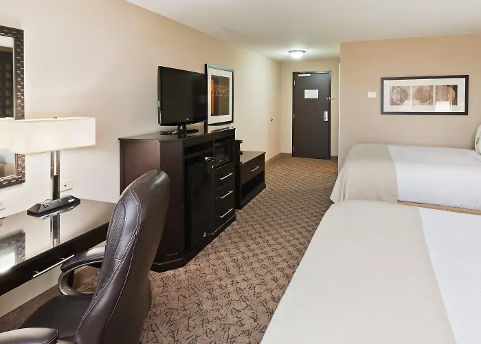 Holiday Inn Hotel & Suites Tulsa South By Ihg